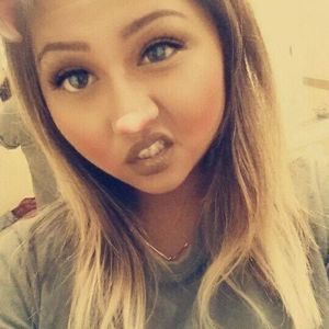 Meet your Posher, Christina